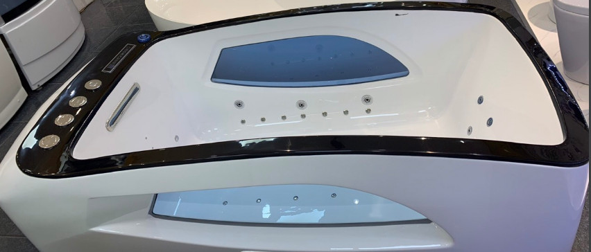 8022 Hình ảnh bồn tắm massage Govern JS 8022