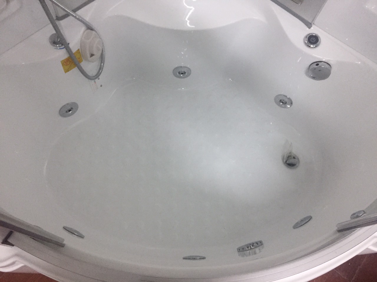 bon-phong-xong-hoi-govern-js-8208 bon-phong-xong-hoi-govern-js-8208