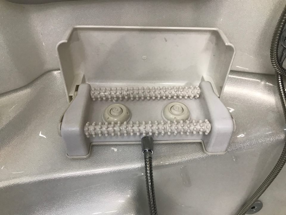 massage-chan-phong-xong-hoi-uot-nofer-vs-808