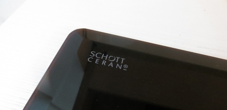 mặt kính của bếp