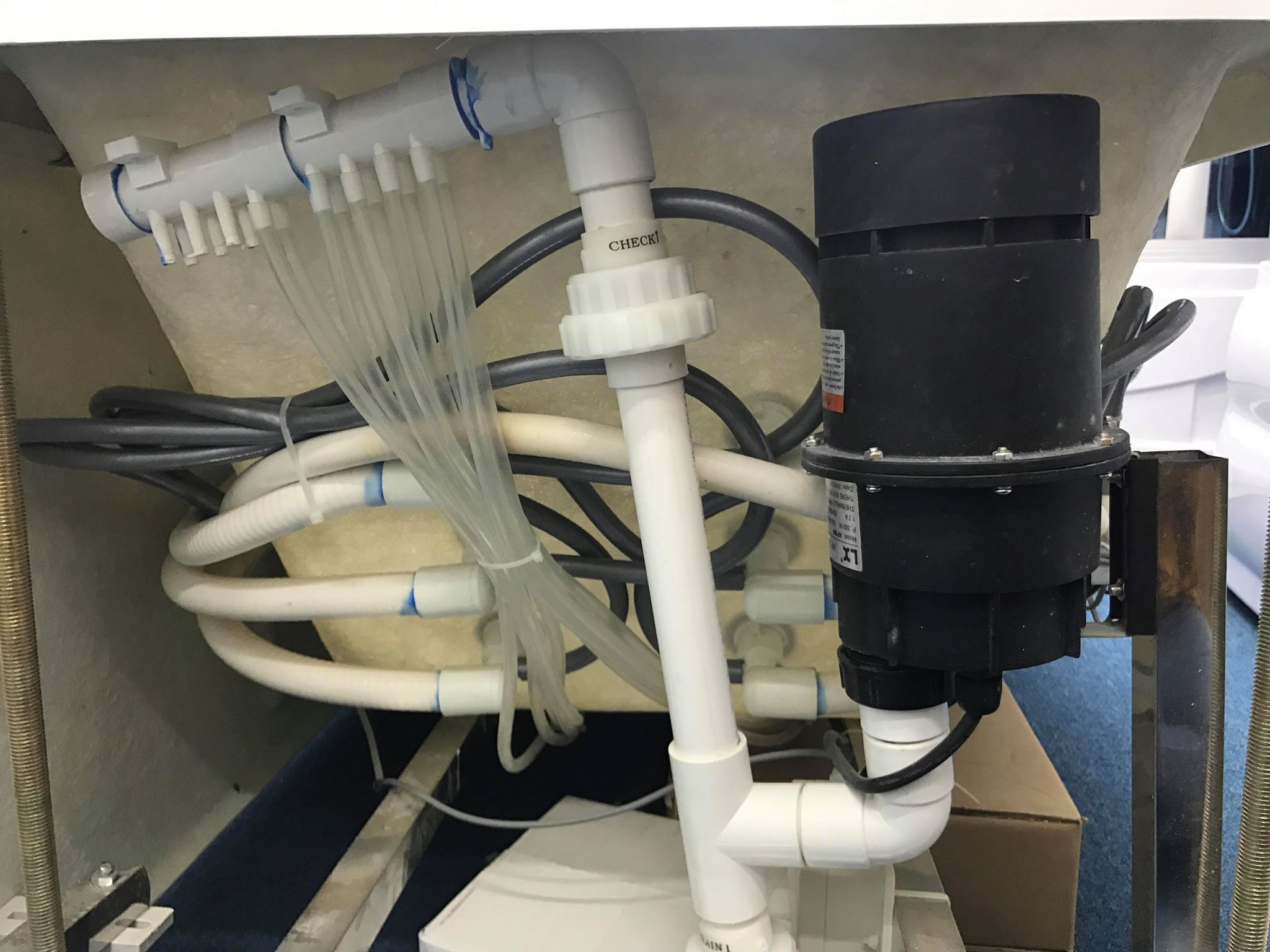 may-bom-bon-tam-govern-k30081 may-bom-bon-tam-govern-k3008