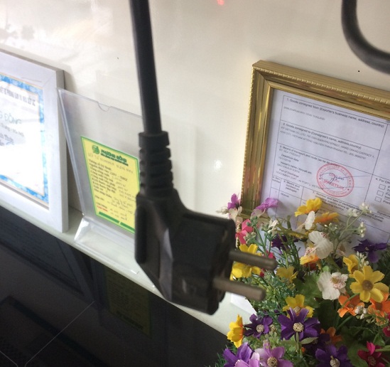 o-dien-cua-bep1 ổ điện của bếp