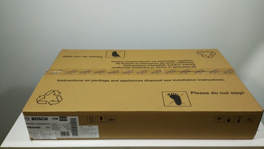 vo-hop-bep-tu-bosch-pmi968ms vỏ hộp của bếp